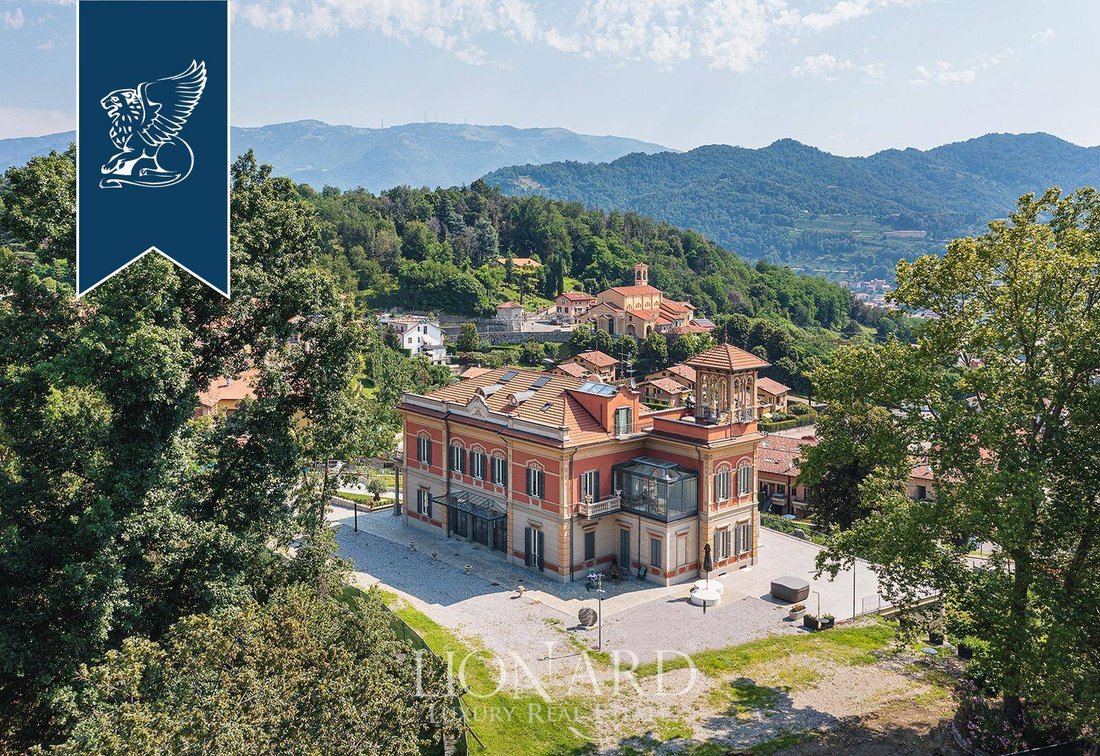 Villa in Villa d'Adda, Lombardy, Italy 4 - 13794761