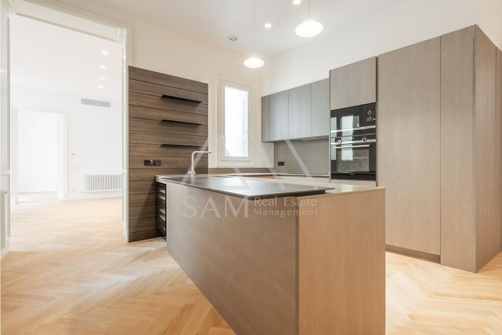 Apartment in Ciutat Vella, Barcelona, Spain 2 - 13647308