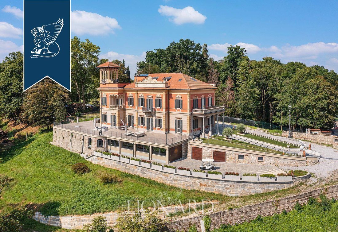 A Jewel Of Classic 19th Century Lombard In Villa D'adda, Lombardy