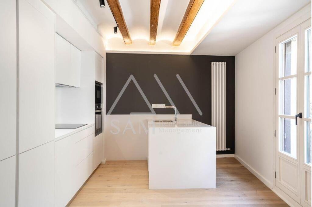 Apartment in Ciutat Vella, Barcelona, Spain 3 - 13647324