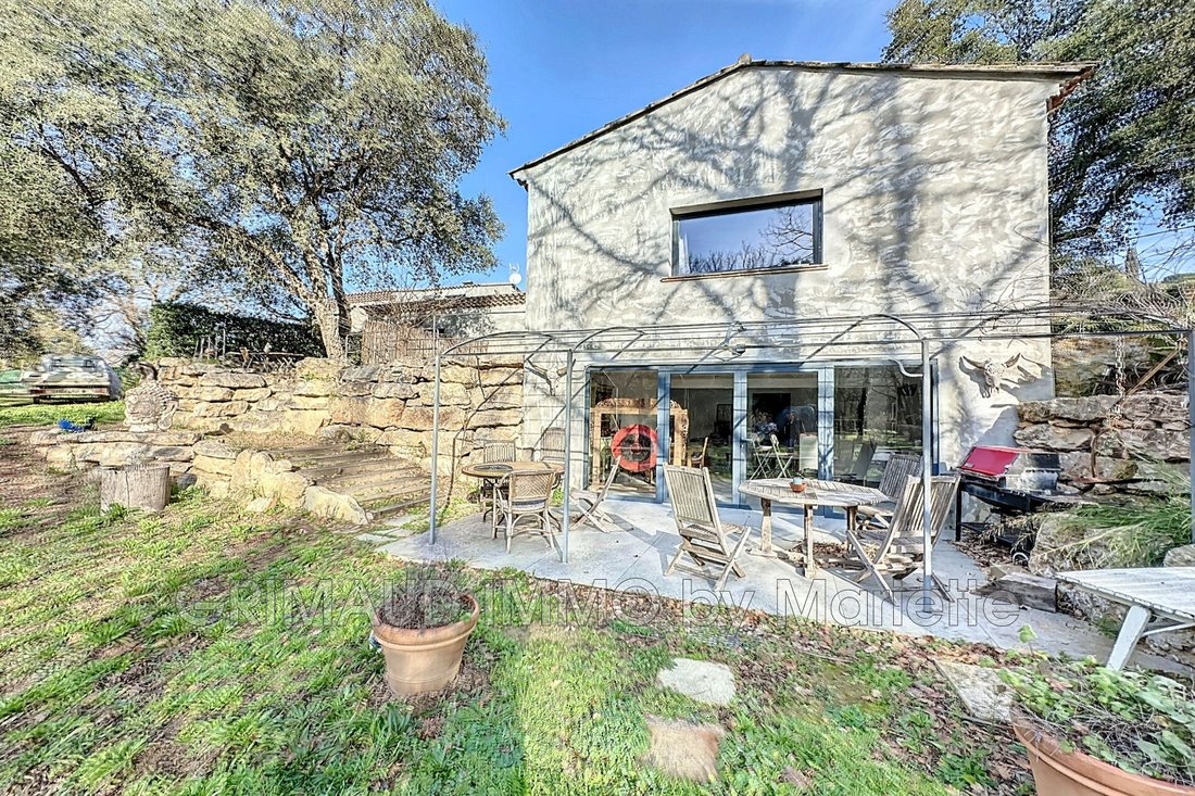 Villa in Grimaud, Provence-Alpes-Côte d'Azur, France 1 - 13794066