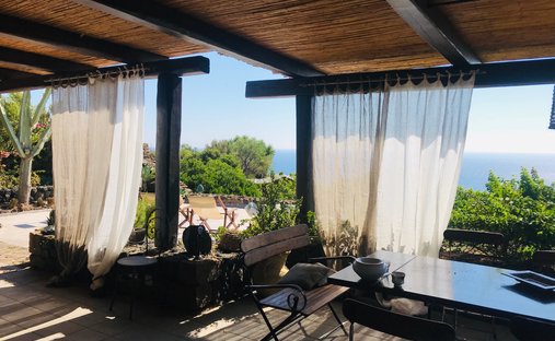 Villa a Isola di Pantelleria, Sicilia, Italia 1