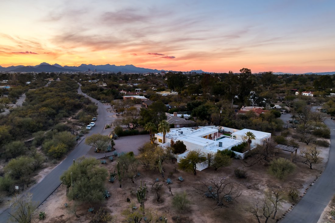 Colonia Solana Modern Contemporary Hacienda In Tucson, Arizona, United