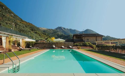 Villa in Camaiore, Tuscany, Italy 1