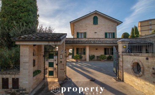 Villa in Montegiorgio, Marken, Italien 1