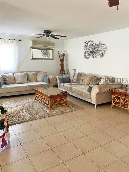 Villa in Costa Adeje, Adeje, Canary Islands 1 - 13805738