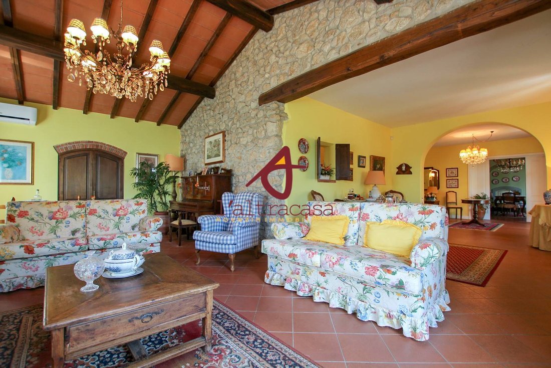 Villa in Massa e Cozzile, Tuscany, Italy 3 - 13801732