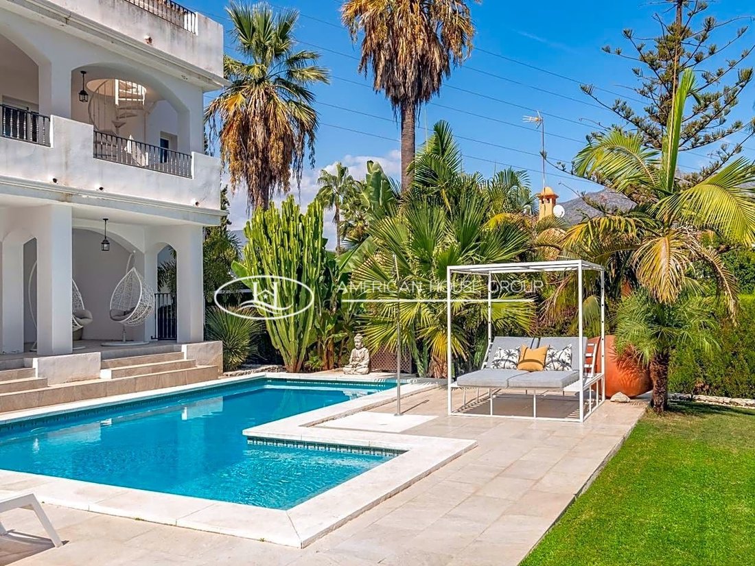 Villa in Nueva Andalucia, Marbella, Spain 4 - 13805733