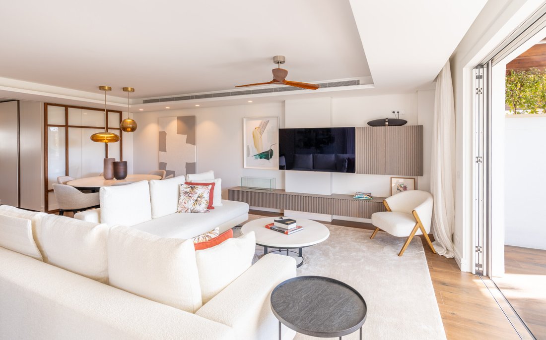Apartment in Marbella, Andalusia, Spain 5 - 13804236