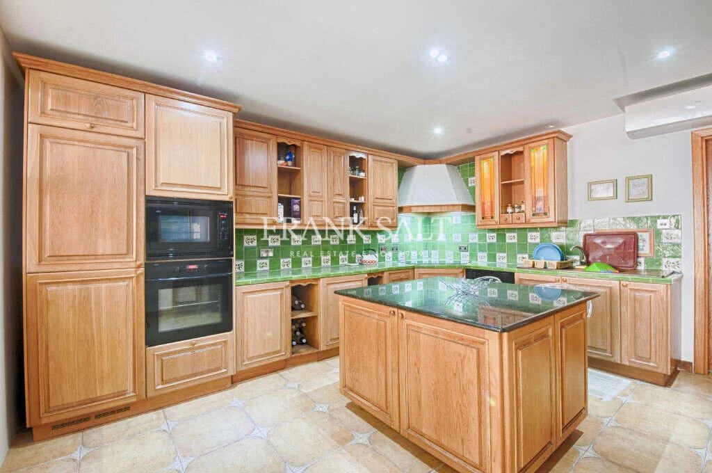 St. Angelo Mansions, Waterfront Apartment In Birgu, Malta For Sale