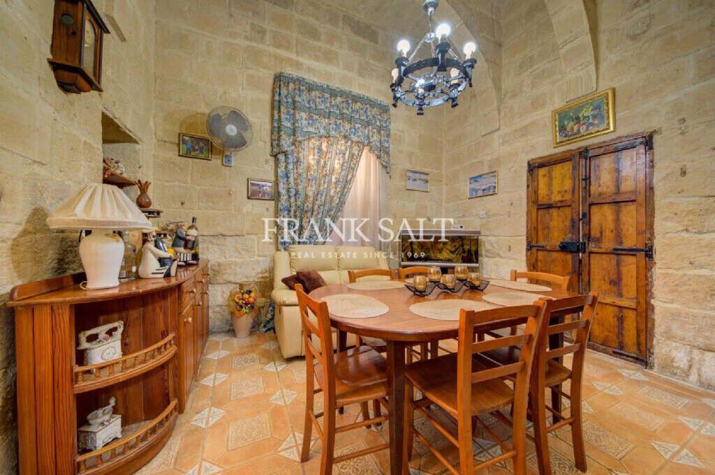 Cospicua, Furnished House Of Character In Cospicua, Malta For Sale