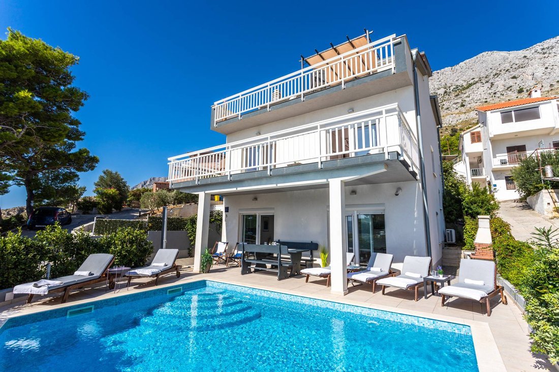 Villa in Mimice, Split-Dalmatia County, Croatia 1 - 13811496