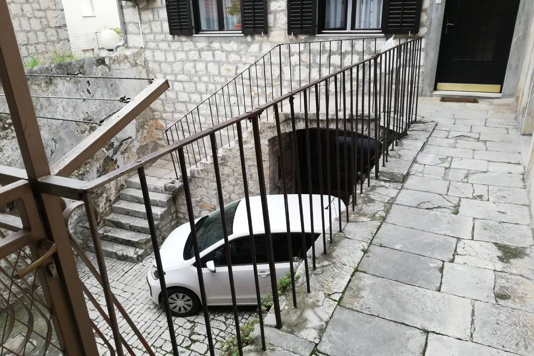 Villa in Kastel Kambelovac, Split-Dalmatia County, Croatia 3 - 13811934
