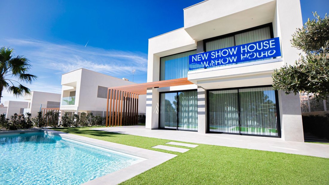 Villa in Finestrat, Valencian Community, Spain 1 - 13087665