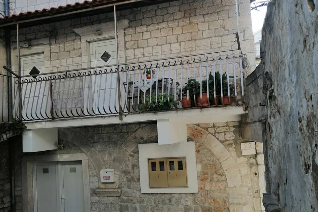 Villa in Kastel Kambelovac, Split-Dalmatia County, Croatia 2 - 13811934