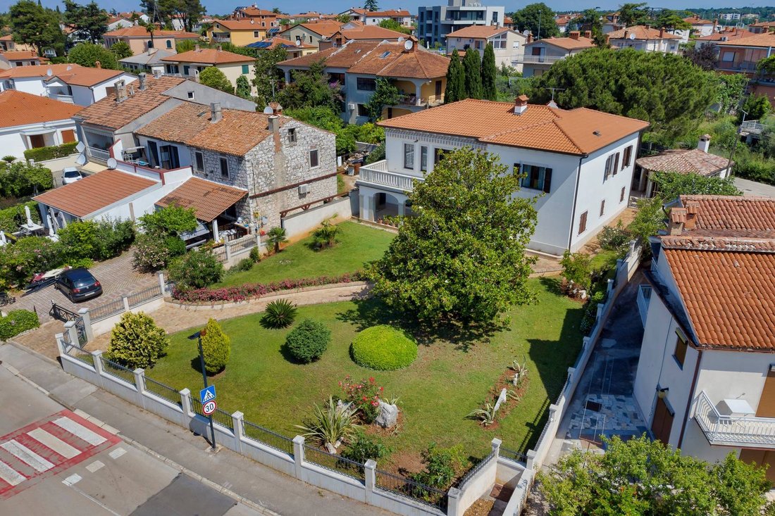 Villa in Umag, Istria County, Croatia 2 - 13809455