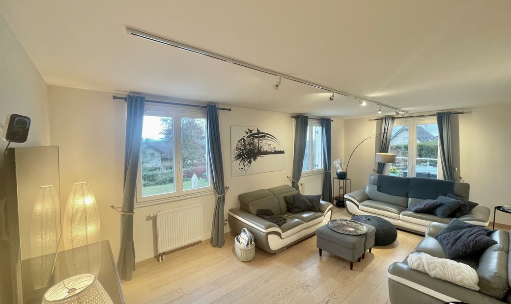 Recently Renovated House On 1177 Sqm In Sauverny, Auvergne Rhône Alpes