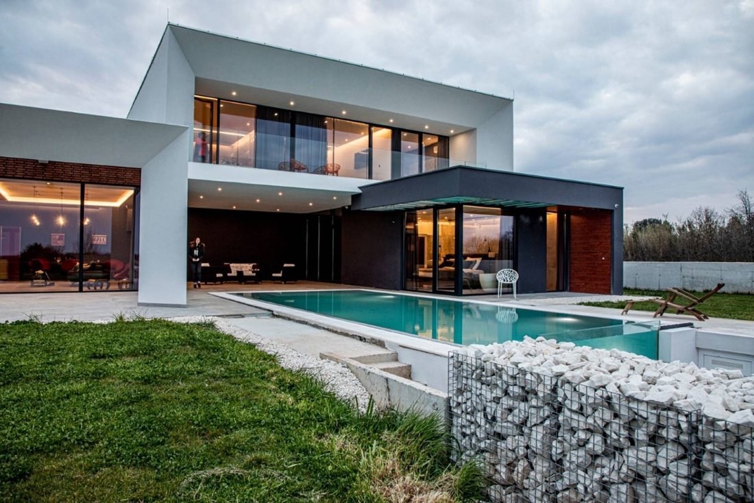 Villa in Liznjan, Istria County, Croatia 2 - 12623186