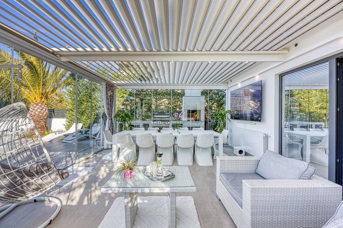 Villa in Rovinj, Istria County, Croatia 2 - 13809657