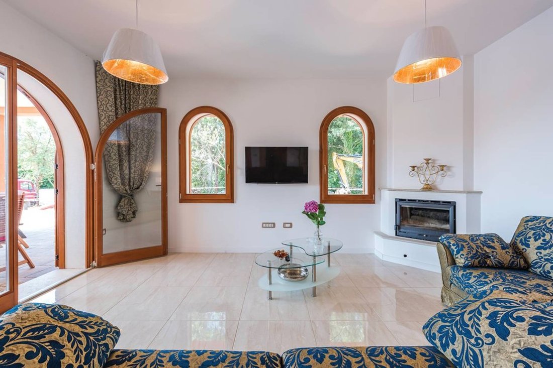 Villa in Tar, Istria County, Croatia 2 - 12673990