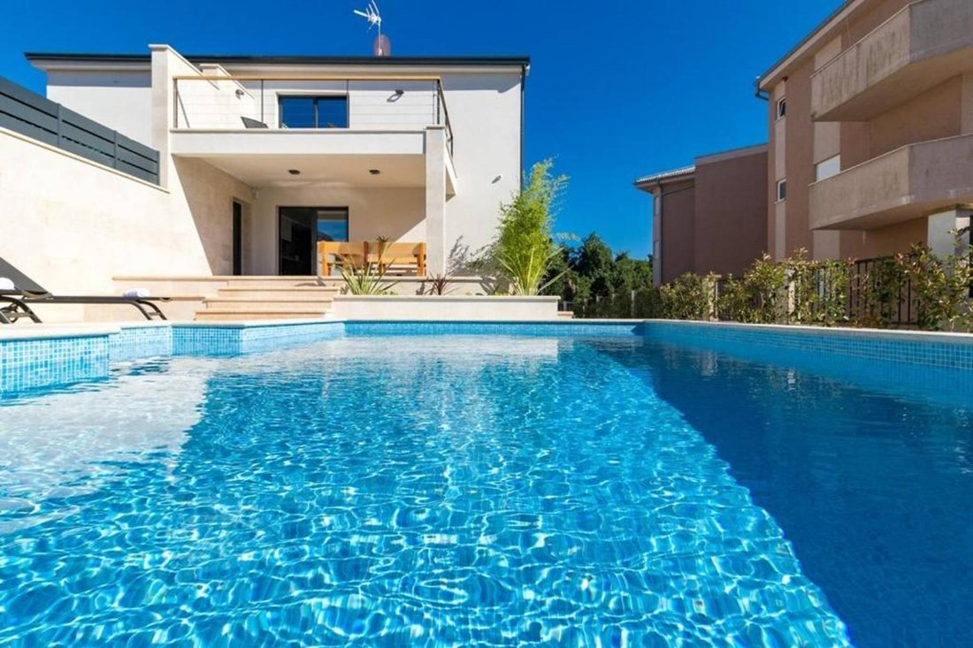 Villa in Liznjan, Istria County, Croatia 4 - 13811235