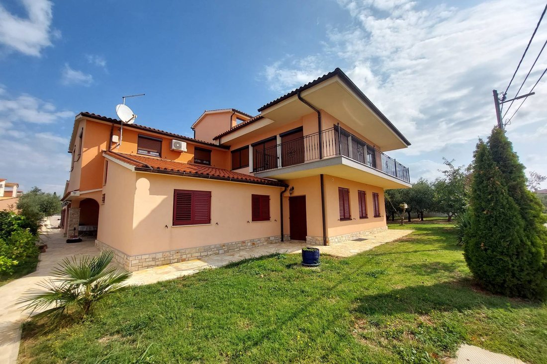 Villa in Galizana, Istria County, Croatia 2 - 13811182