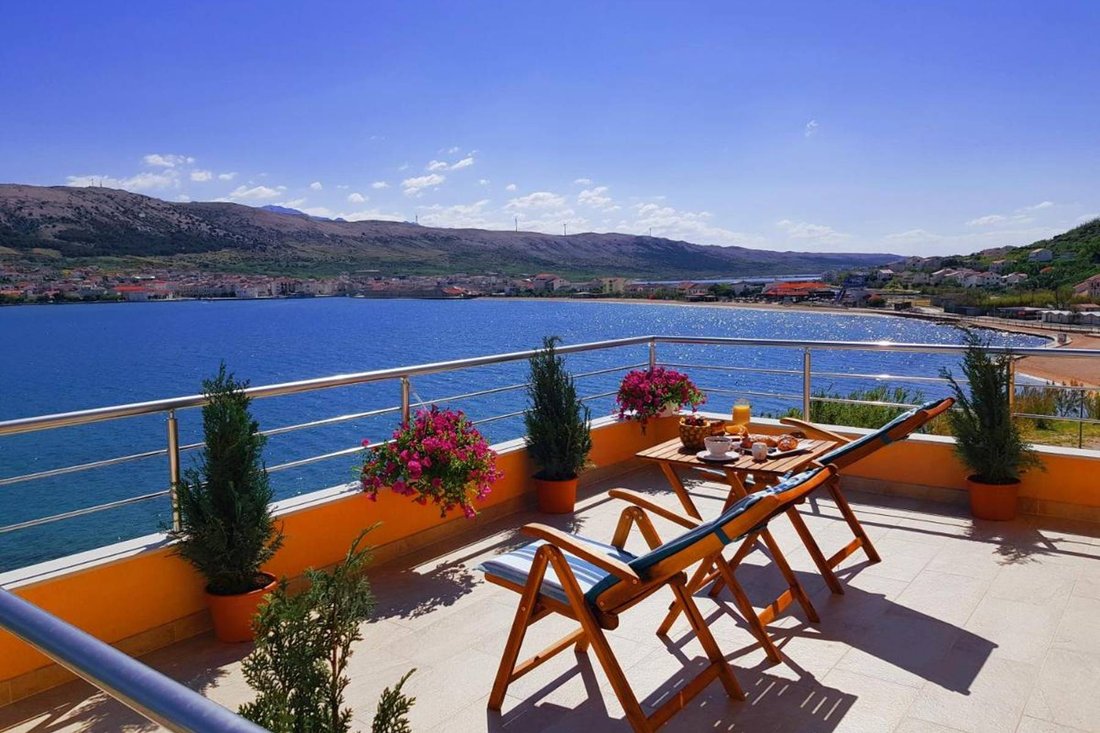 Villa in Pag, Croatia 1 - 13812203