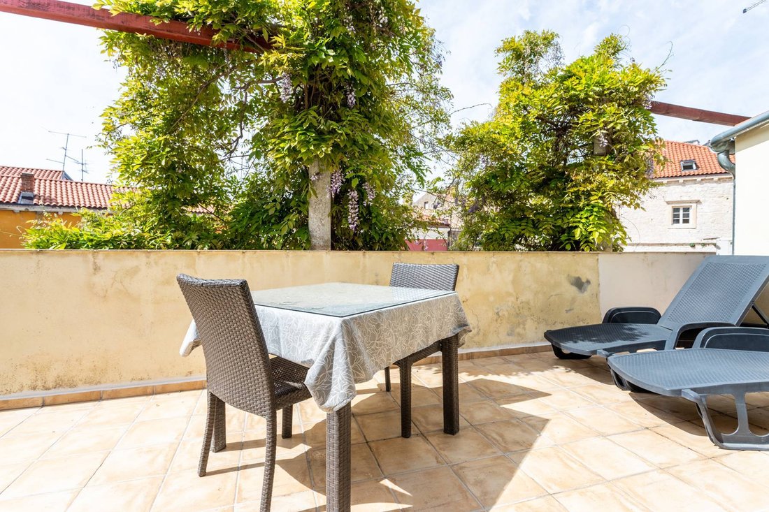 Apartment in Gradska cetvrt Stari grad, Sibenik, Sibenik-Knin County 3 - 13811652