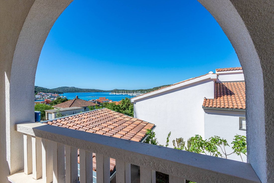 Villa in Rogoznica, Sibenik-Knin County, Croatia 1 - 13812056