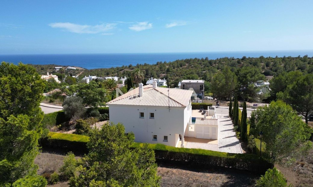 Villa T3 In Budens In Budens, Algarve, Portugal For Sale (13806707)