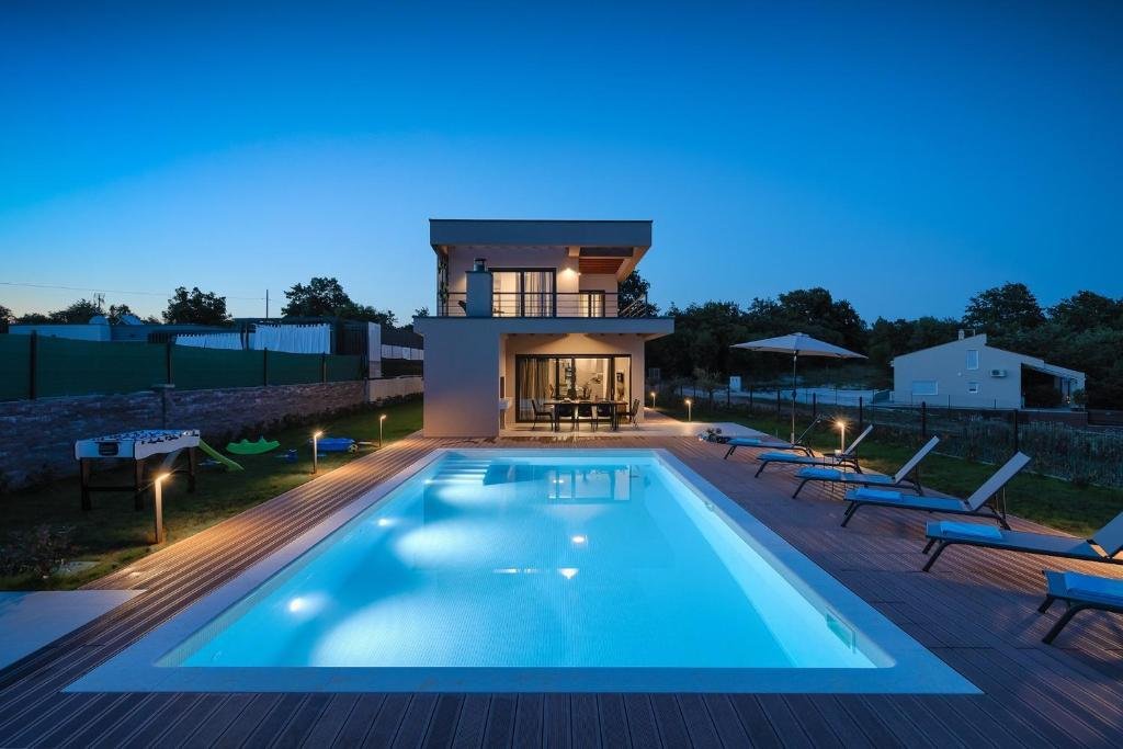 Haus in Jezerane, Gespanschaft Lika-Senj, Kroatien 4 - 13807375