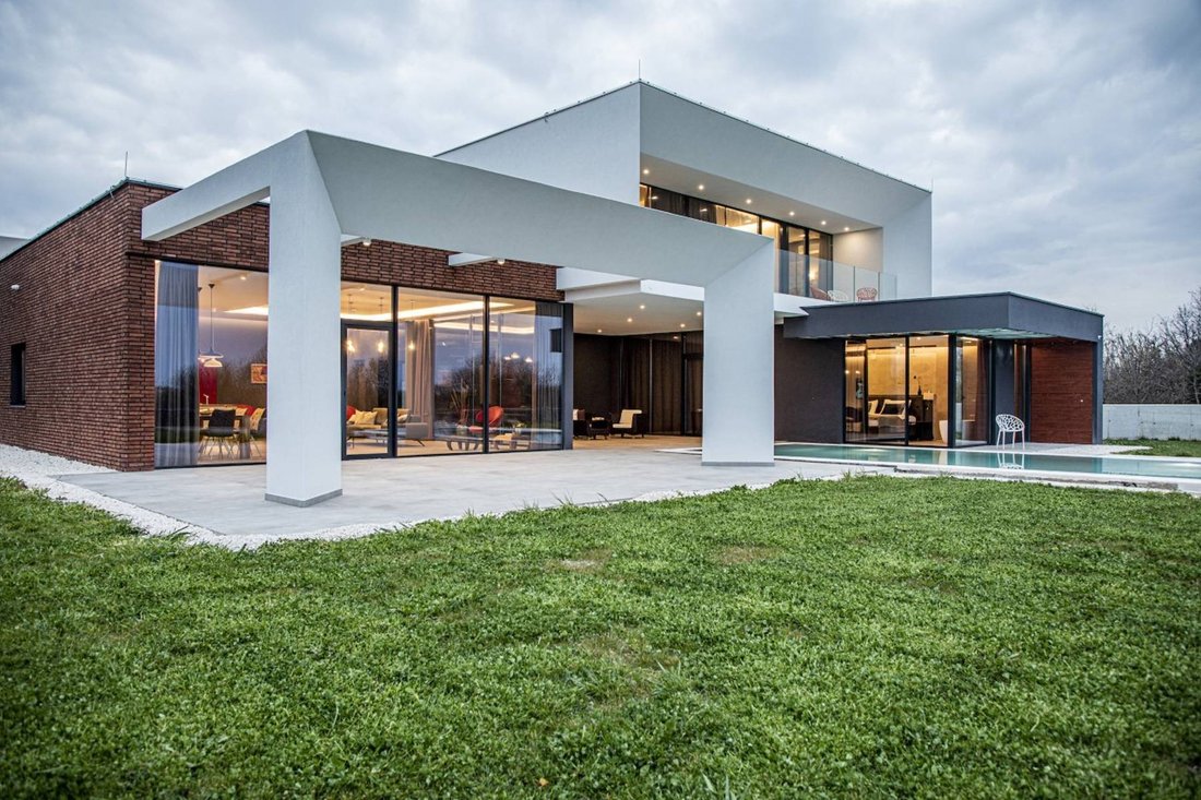 Villa in Liznjan, Istria County, Croatia 3 - 12623186