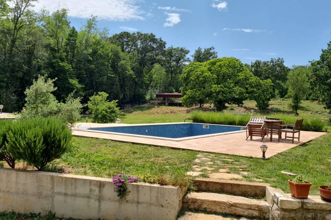 Villa in Santalezi, Istria County, Croatia 4 - 13811538