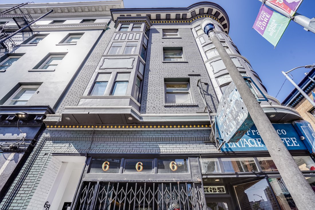 San Francisco, California, United States 4 - 13812524