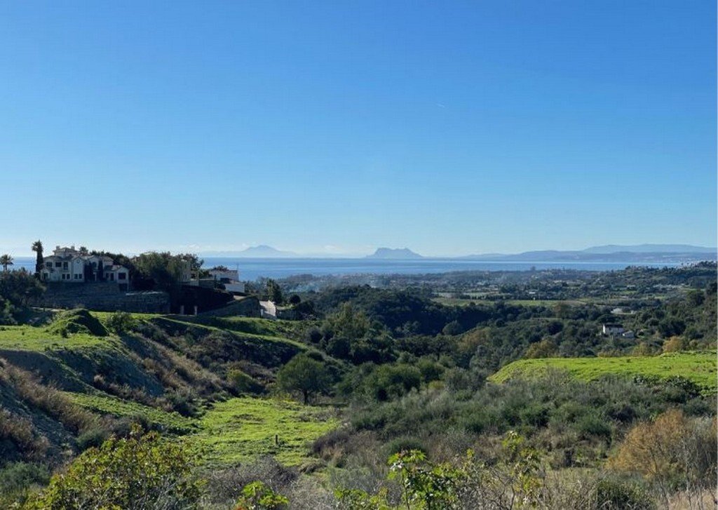 Land in Gualdalmansa, Estepona, Andalusia 1 - 13808674
