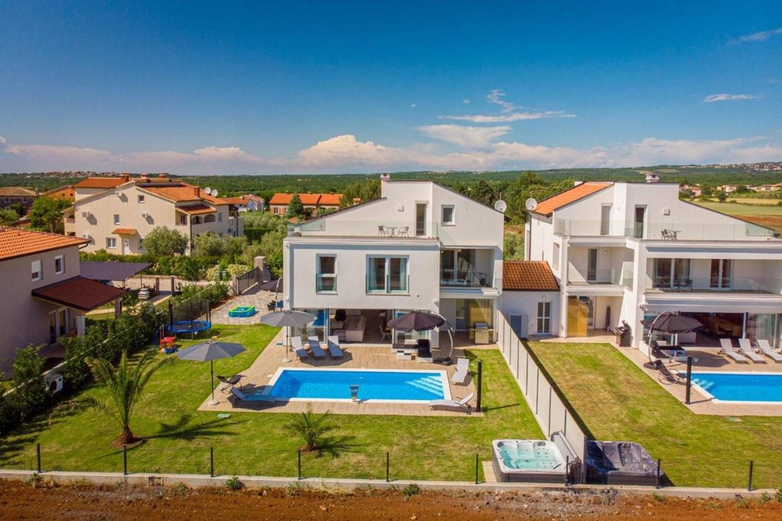 Villa in Nova Vas, Porec, Istria County, Croatia 4 - 13811259