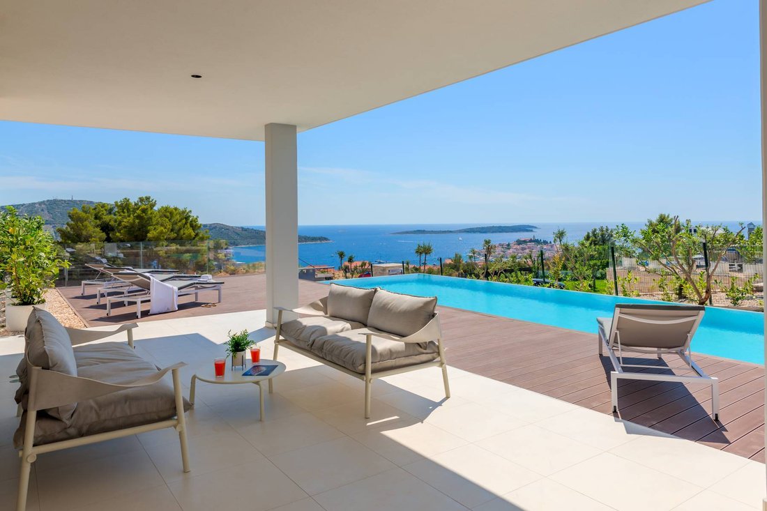 Villa in Primosten, Sibenik-Knin County, Croatia 3 - 12620758