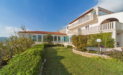 Villa in Mlini, Dubrovnik-Neretva County, Croatia 1