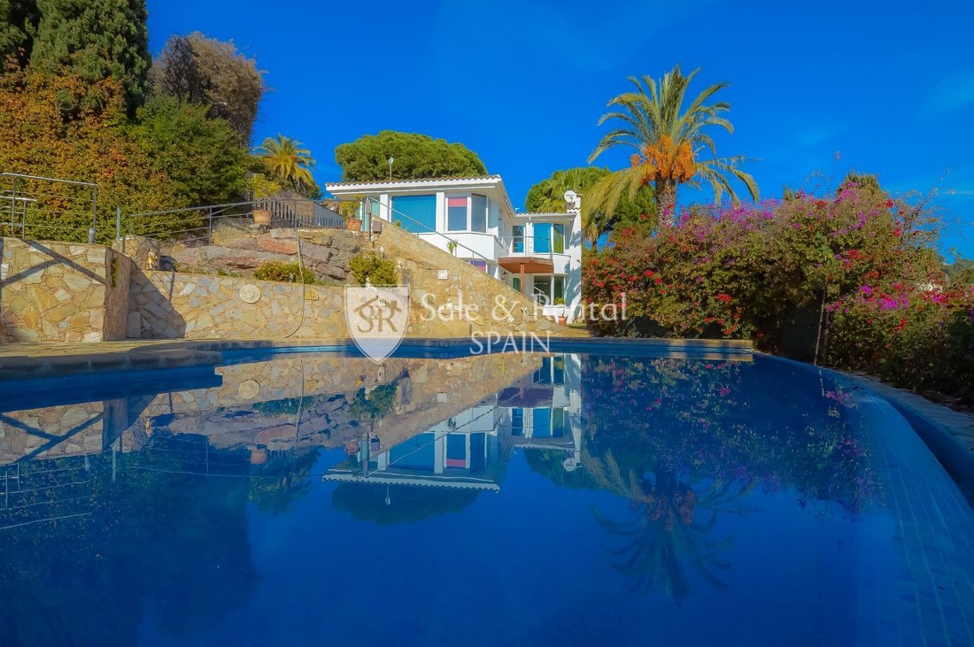 Chalet in Lloret de Mar, Catalonia, Spain 1 - 13807617