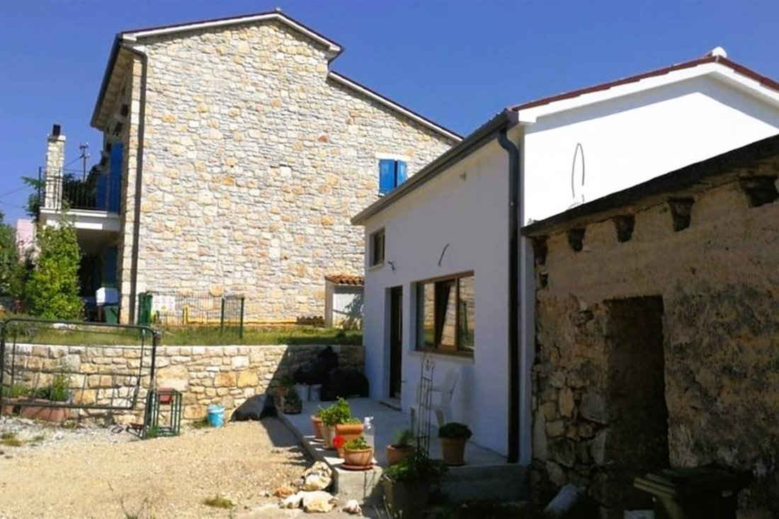 Villa in Santalezi, Istria County, Croatia 2 - 13811538