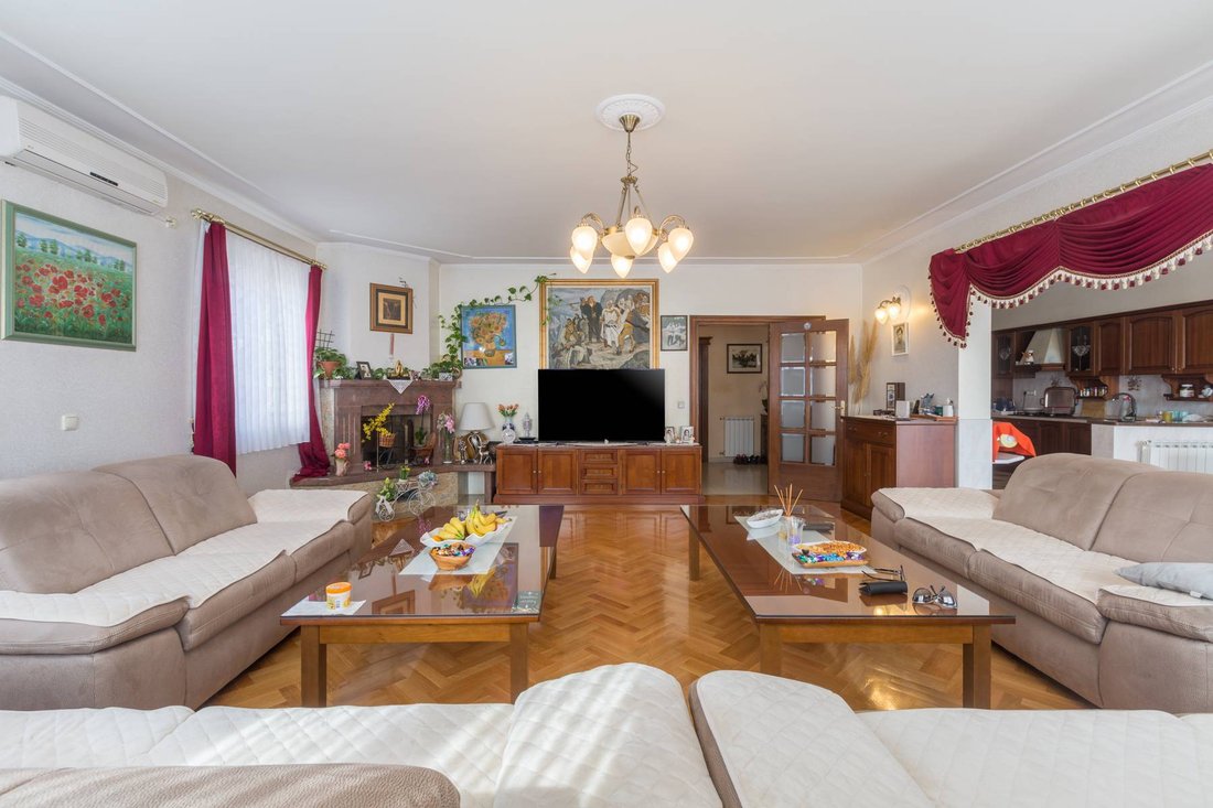 Villa in Rovinj, Istria County, Croatia 2 - 13811916