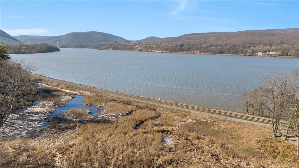 2 Bedrooms Single Family Detached In Philipstown, New York, United