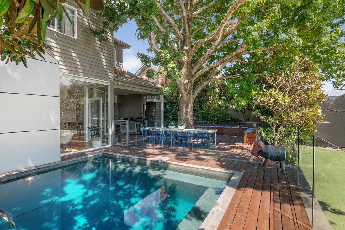 The Ultimate Edwardian Entertainer In Hampton, Victoria, Australia For