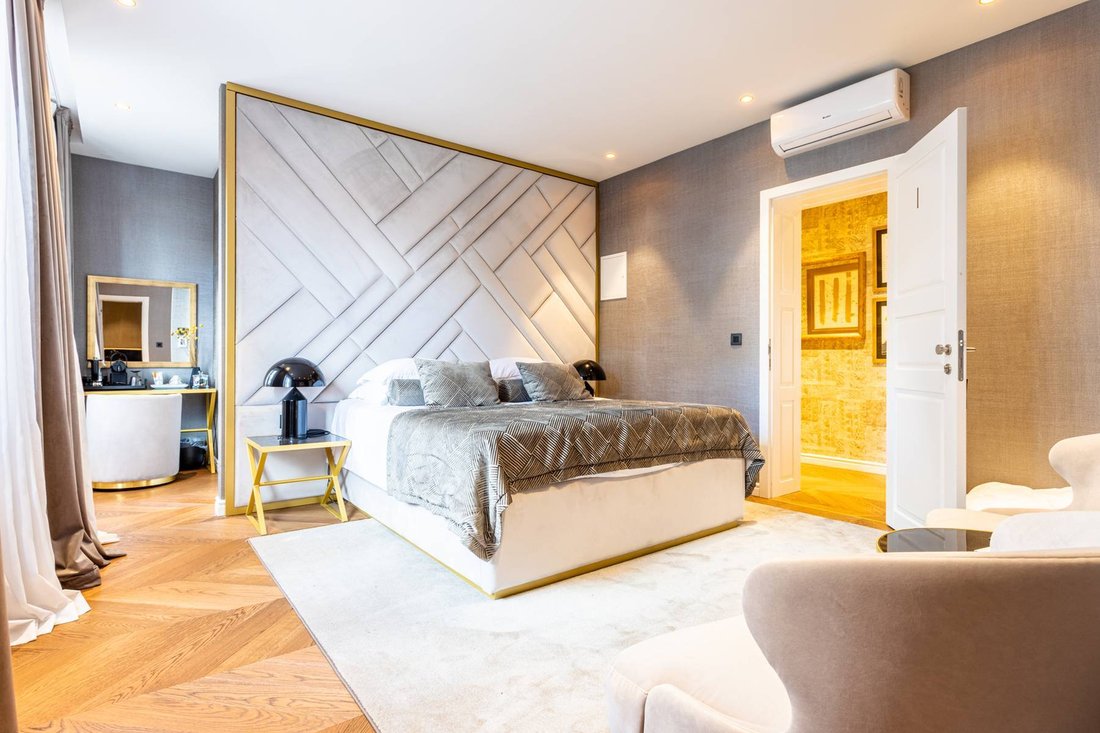 Apartment in Gradski kotar Grad, Split, Split-Dalmatia County 4 - 13811806