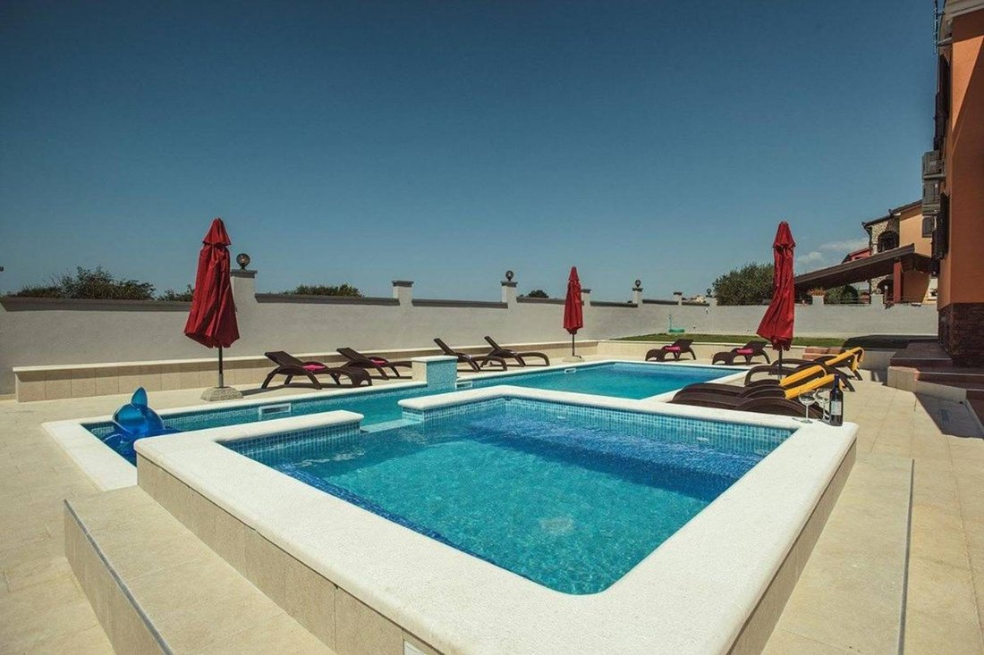 Villa in Grad Pula, Istria County, Croatia 5 - 13811024