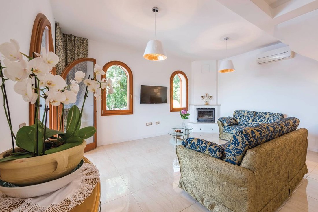 Villa in Tar, Istria County, Croatia 3 - 12673990