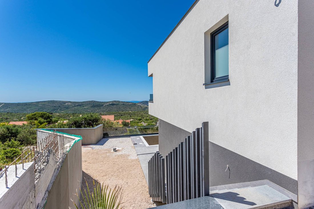 Villa in Oglavci, Sibenik-Knin County, Croatia 2 - 13812057