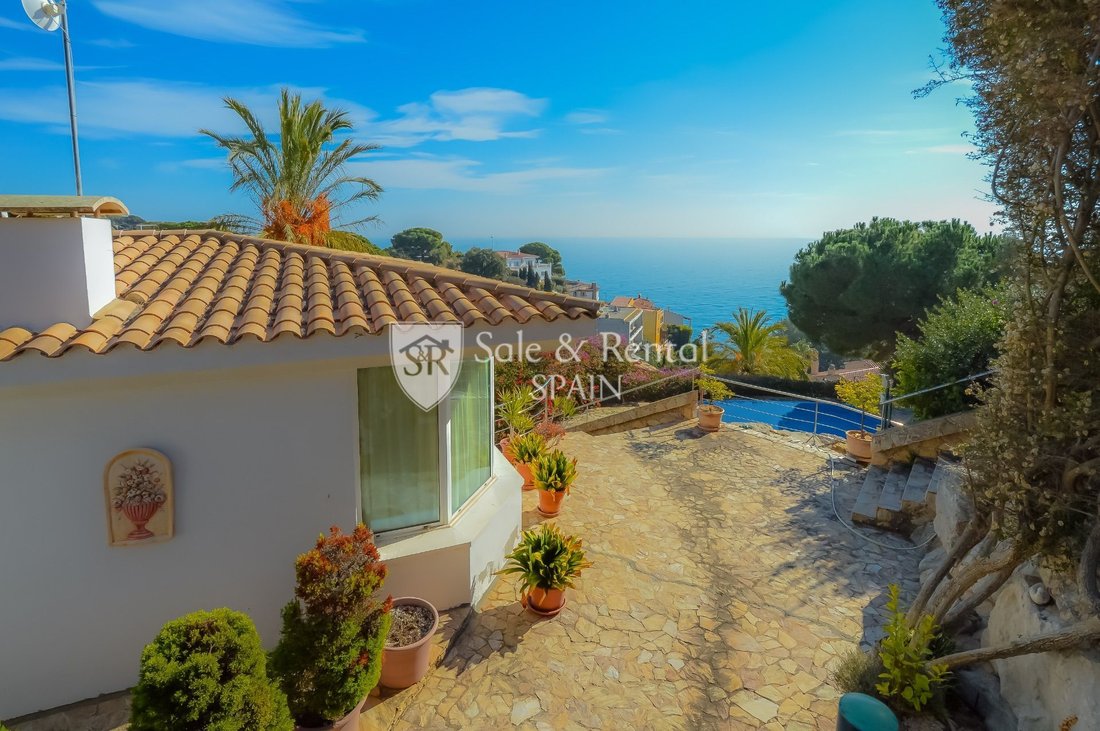 Chalet in Lloret de Mar, Catalonia, Spain 2 - 13807617