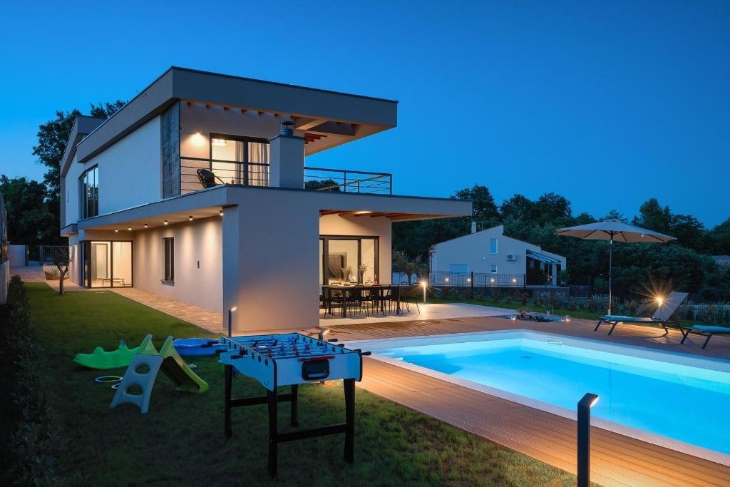 Haus in Jezerane, Gespanschaft Lika-Senj, Kroatien 2 - 13807375