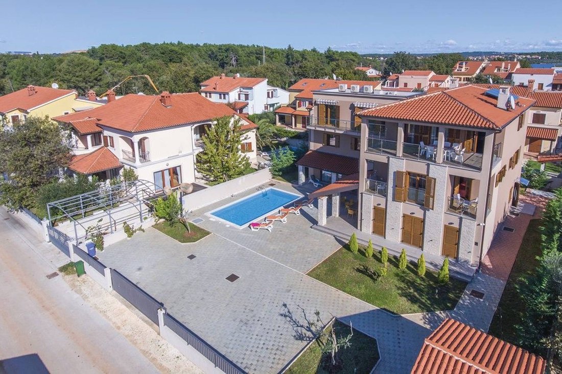Apartment in Banjole, Istria County, Croatia 2 - 13811072